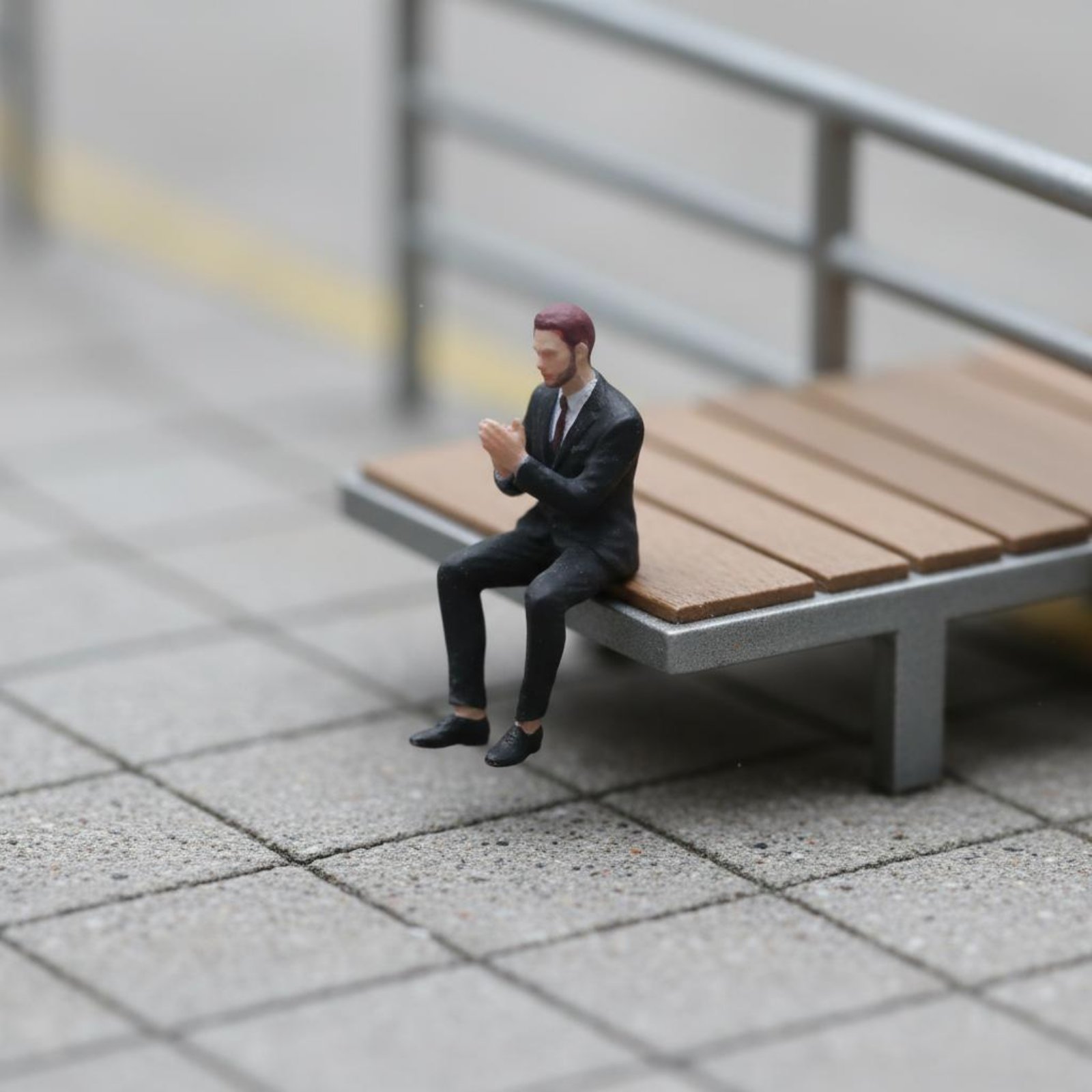 Figur Pria Duduk Skala 1:64 Mi - Men'S Suit Accessories ulasan dan harga